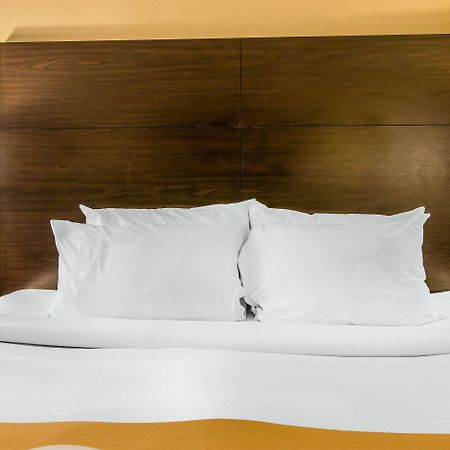 Quality Inn & Suites Houghton Εξωτερικό φωτογραφία