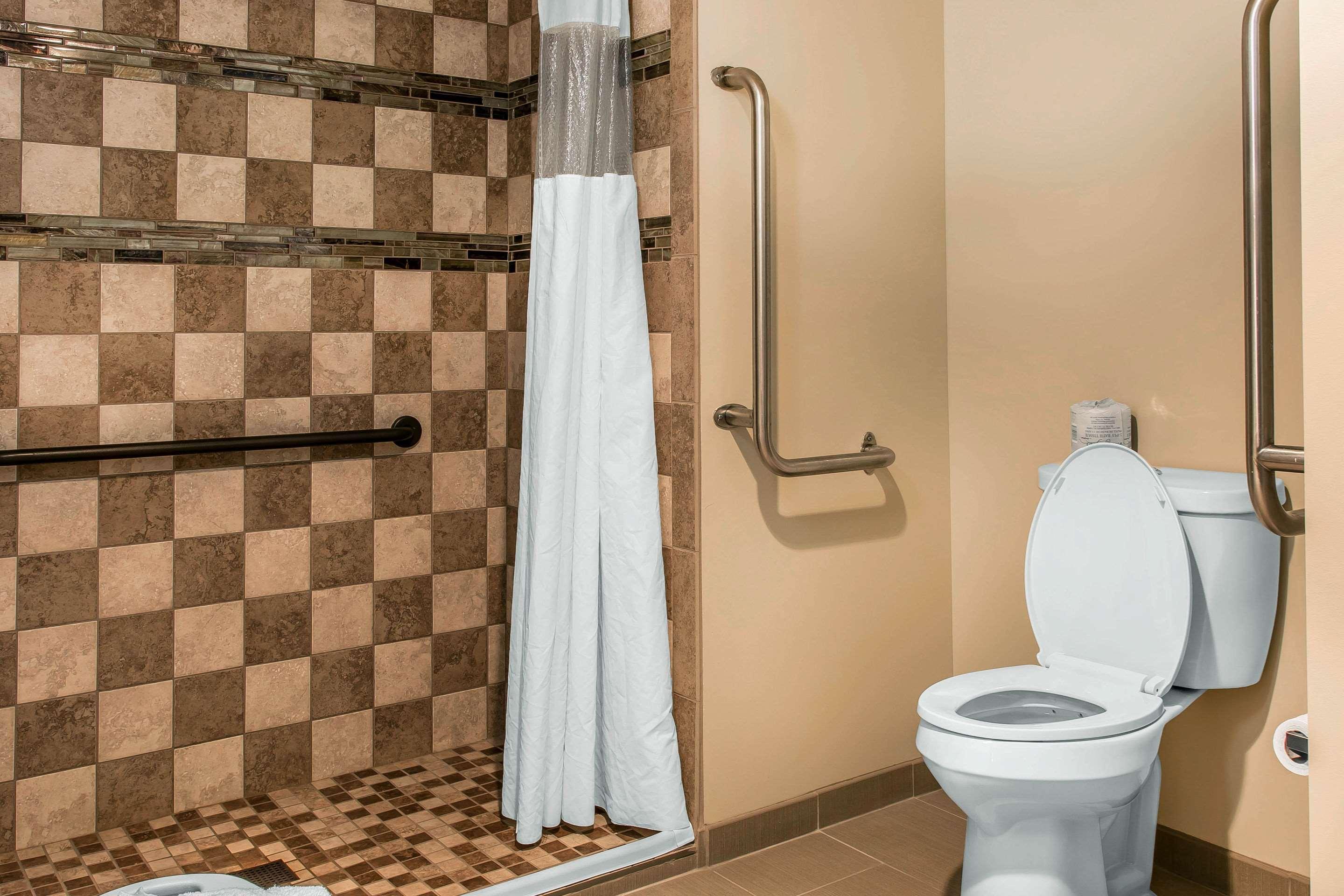 Quality Inn & Suites Houghton Εξωτερικό φωτογραφία