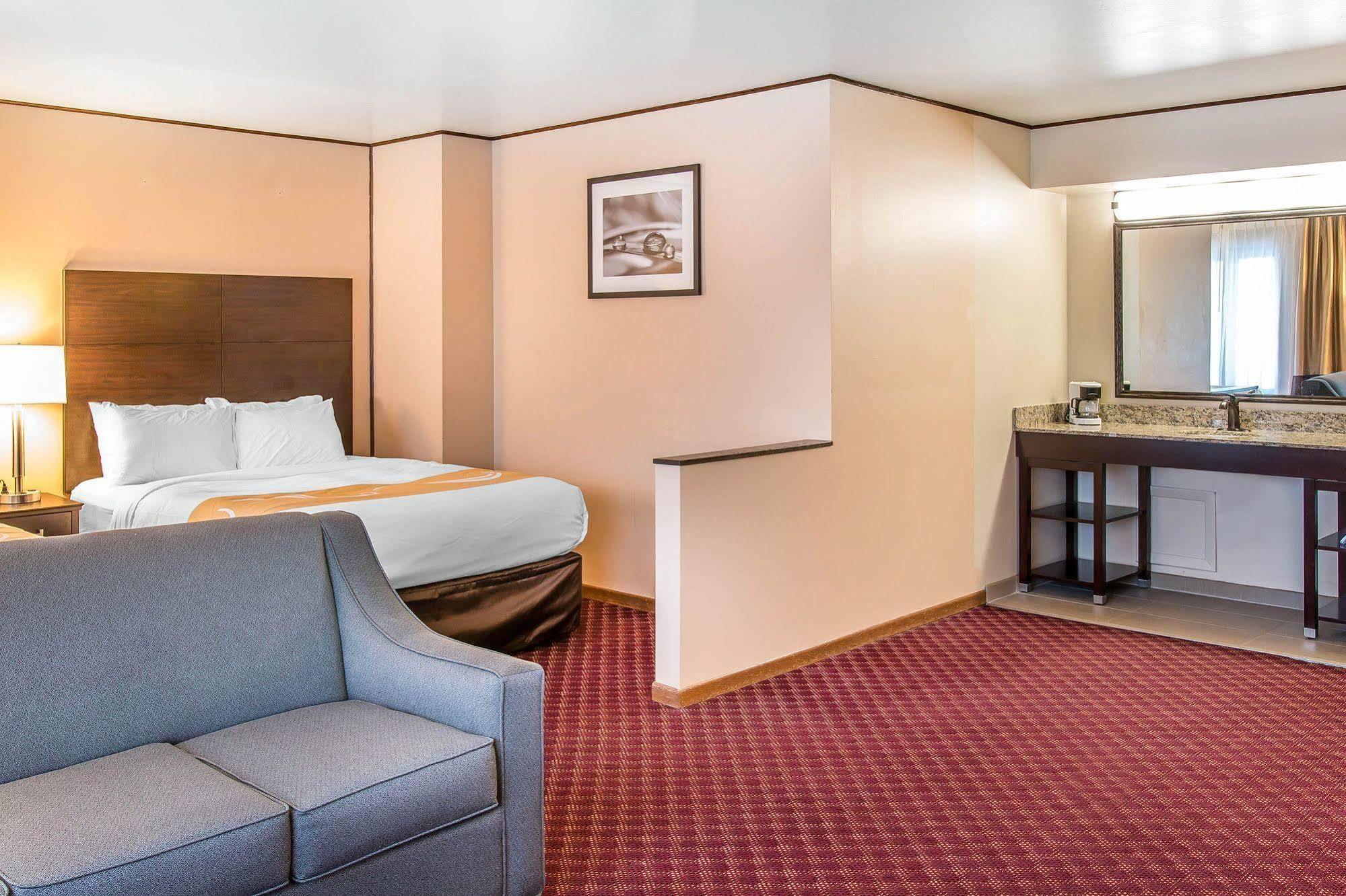Quality Inn & Suites Houghton Εξωτερικό φωτογραφία
